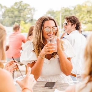 Meet your Posher, Barrett